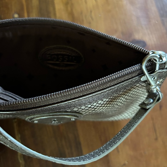 Fossil Gold Metallic Snake Embossed Leather Wristlet - Picture 4 of 6